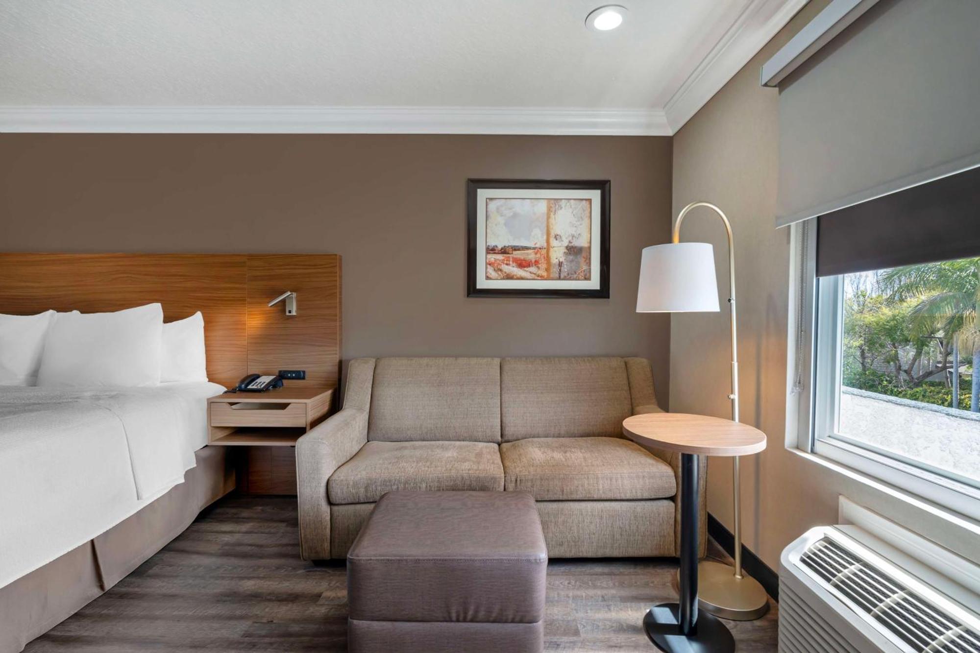 Best Western Plus Newport Mesa Inn Costa Mesa Exterior foto