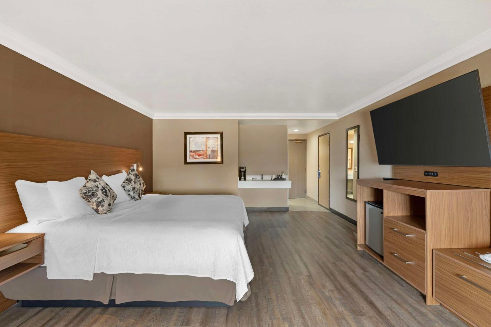 Best Western Plus Newport Mesa Inn Costa Mesa Exterior foto