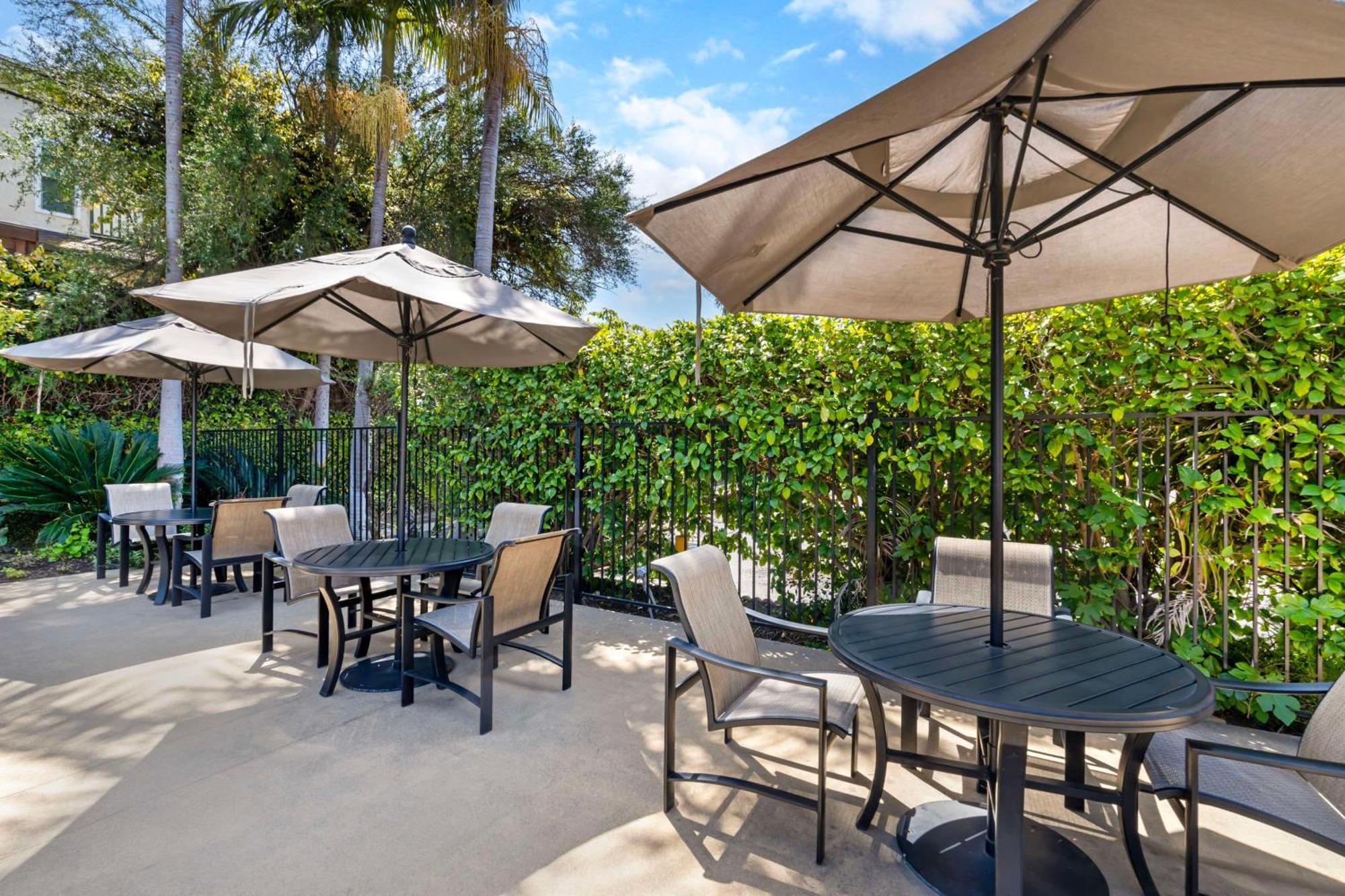 Best Western Plus Newport Mesa Inn Costa Mesa Exterior foto